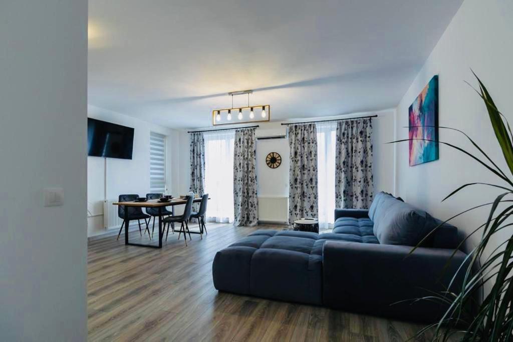Dominic Apartments ซิวิโชอารา ภายนอก รูปภาพ